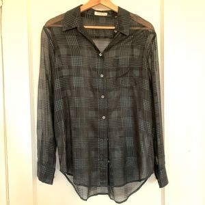 Equipment sheer button-down